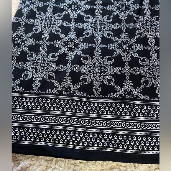 Vintage Max Studio Black and White Print Skirt NWT - Picture 2 of 3